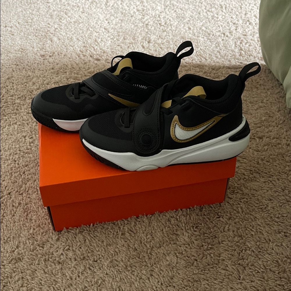Black and Gold Nike Team Hustle D 11 Size 12C -BRAND NEW